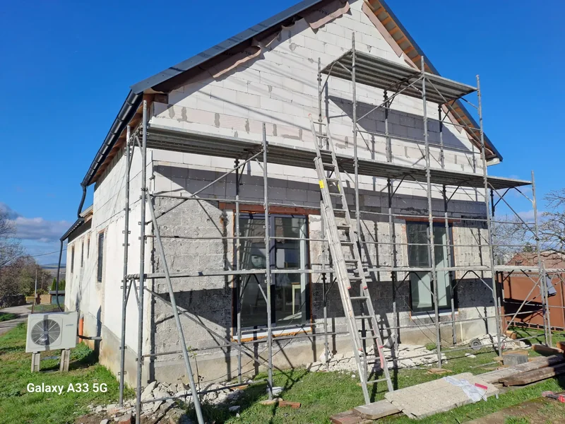 Fasáda a zateplenie domu ZVALSTAV 5