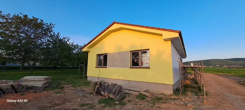 Realizácia rodinného domu a stavebných prác ZVALSTAV 8