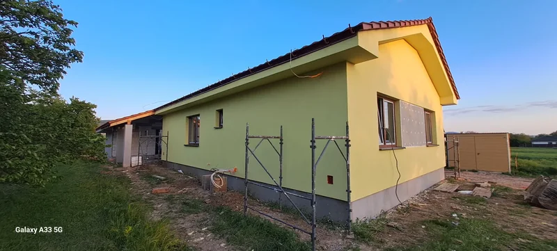 Realizácia rodinného domu a stavebných prác ZVALSTAV 9