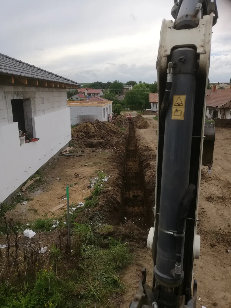 Zemné a búracie práce ZVALSTAV 9